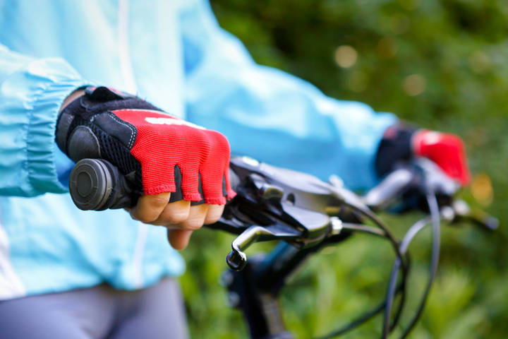 Die richtige Bekleidung für E-Bike und Pedelec
